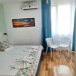 Chance Sarafovo Πανσιόν