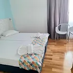 Chance Sarafovo Πανσιόν 3*