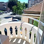Chance Sarafovo Gasthuis Burgas Stad