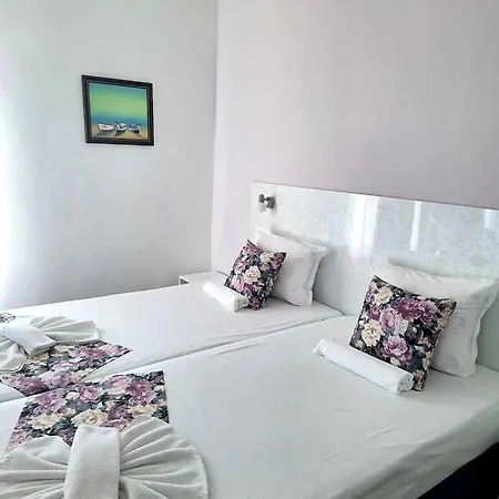 Chance Sarafovo Pensionat 3*
