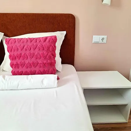 ゲストハウス Chance Sarafovo 3*