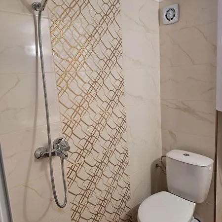Chance Sarafovo Konukevi 3*